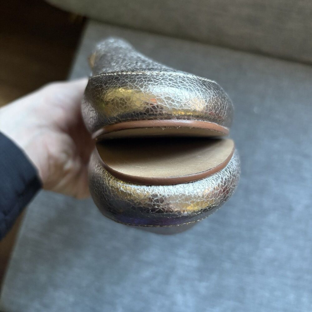 Giani Bini Gold Pebbled Leather Flat Fancy Party Classic Work Fun Shoe Women 5.5 - Picture 15 of 15